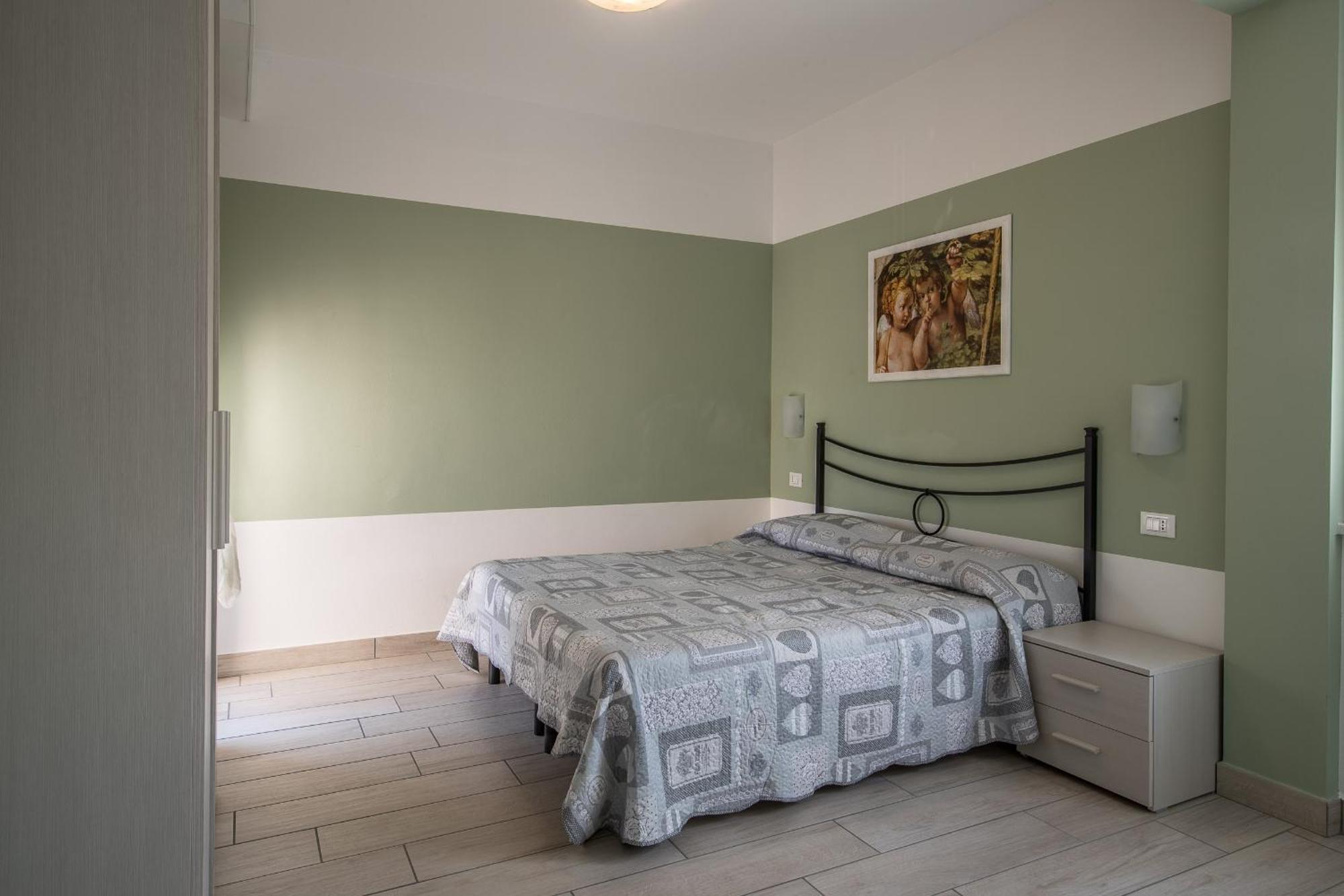 Appartamenti Residence Tulipano Sirmione Eksteriør bilde