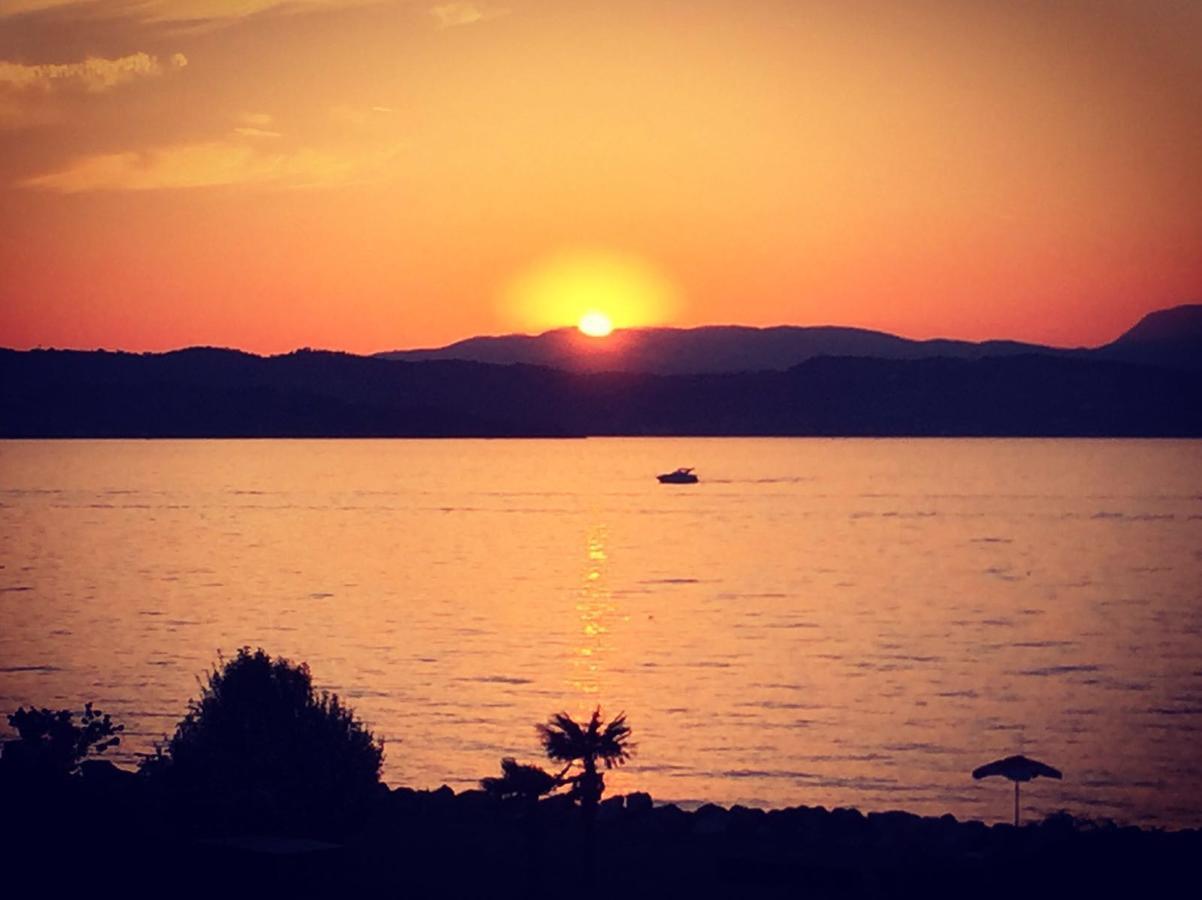 Appartamenti Residence Tulipano Sirmione Eksteriør bilde
