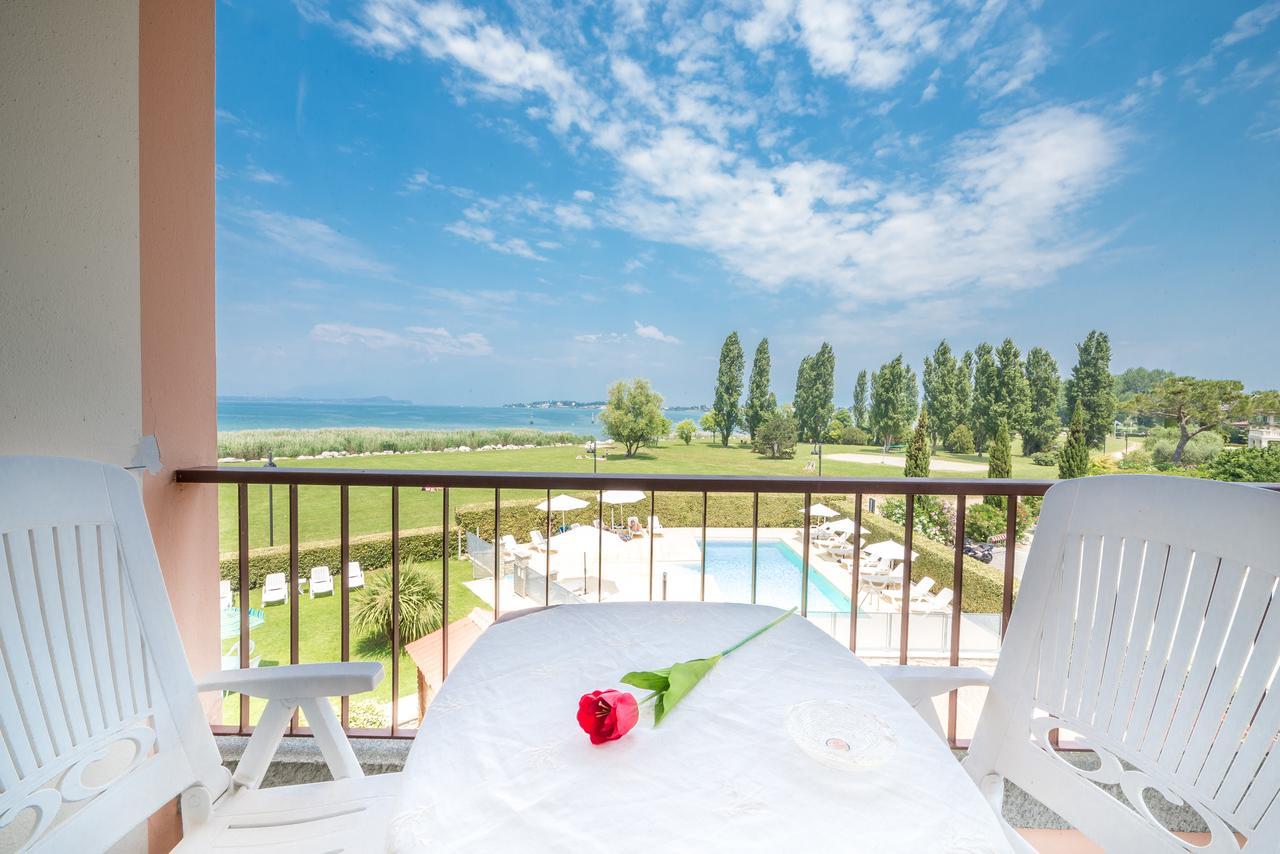 Appartamenti Residence Tulipano Sirmione Eksteriør bilde