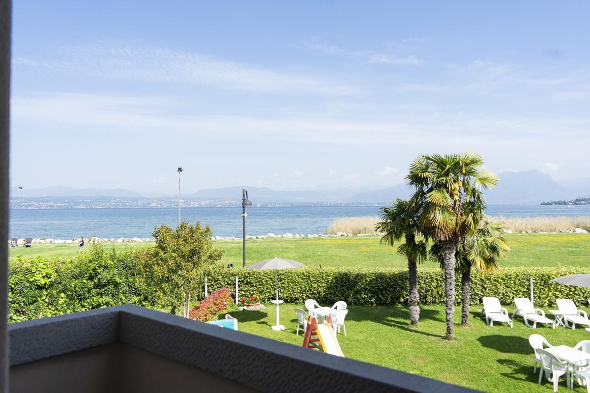 Appartamenti Residence Tulipano Sirmione Eksteriør bilde