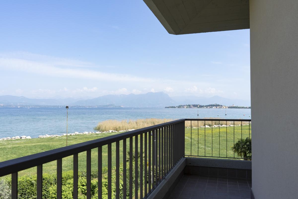 Appartamenti Residence Tulipano Sirmione Eksteriør bilde