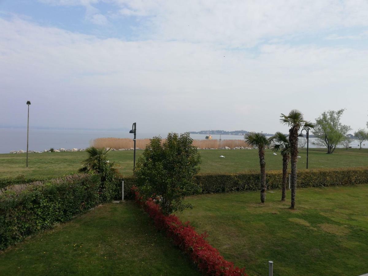 Appartamenti Residence Tulipano Sirmione Eksteriør bilde