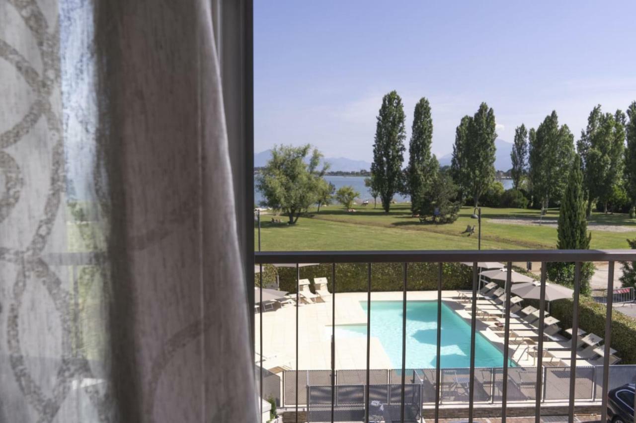 Appartamenti Residence Tulipano Sirmione Eksteriør bilde