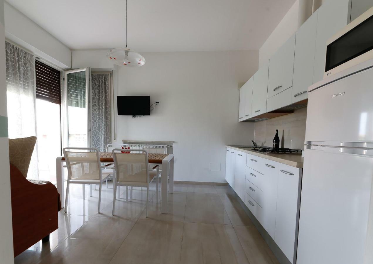 Appartamenti Residence Tulipano Sirmione Eksteriør bilde