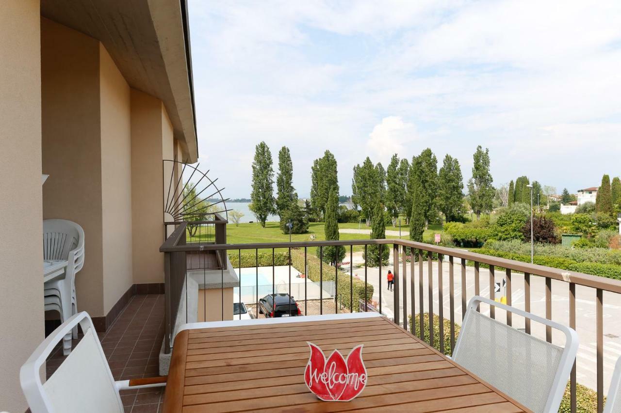Appartamenti Residence Tulipano Sirmione Eksteriør bilde
