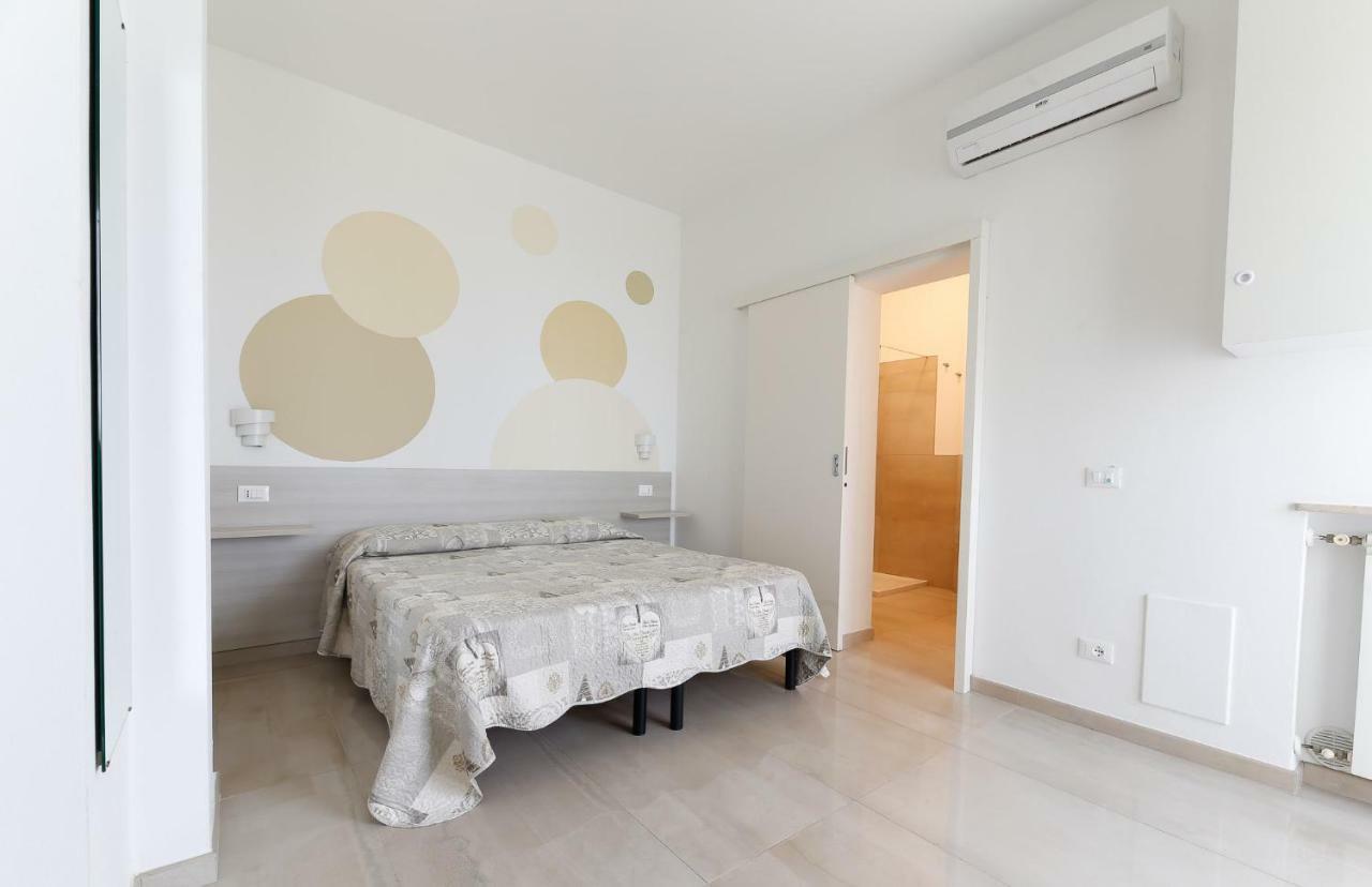 Appartamenti Residence Tulipano Sirmione Eksteriør bilde