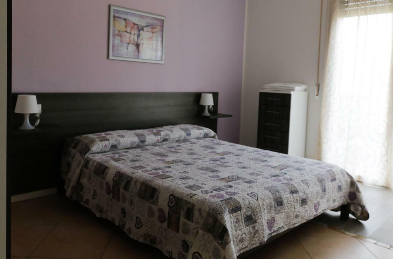Appartamenti Residence Tulipano Sirmione Eksteriør bilde